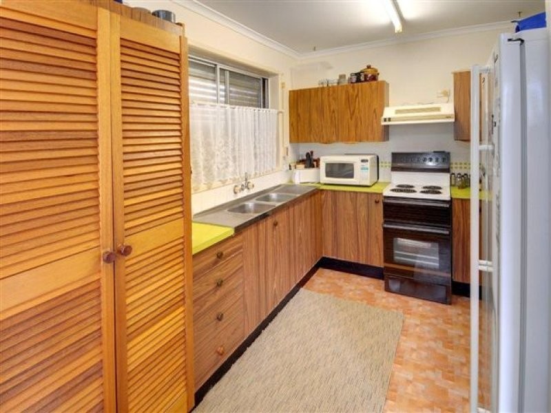 14  Bandaroo Street, Warana QLD 4575