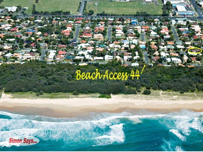 6 Mallard Place, Bokarina QLD 4575