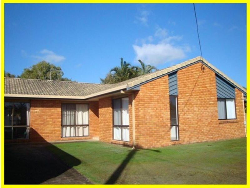 8 Peacock Crescent, Bokarina QLD 4575
