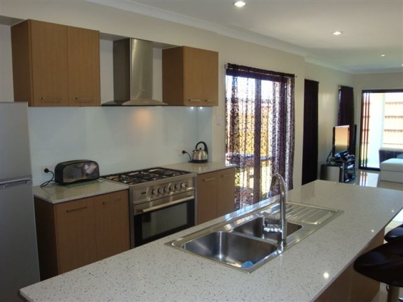 16 Flindersia Place, Mountain Creek QLD 4557