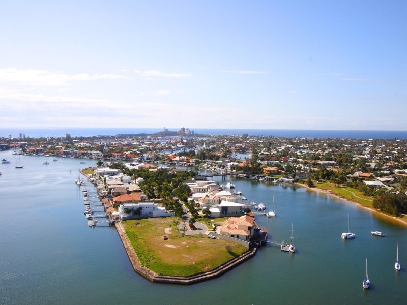 12 Mooloolah Island, Minyama QLD 4575