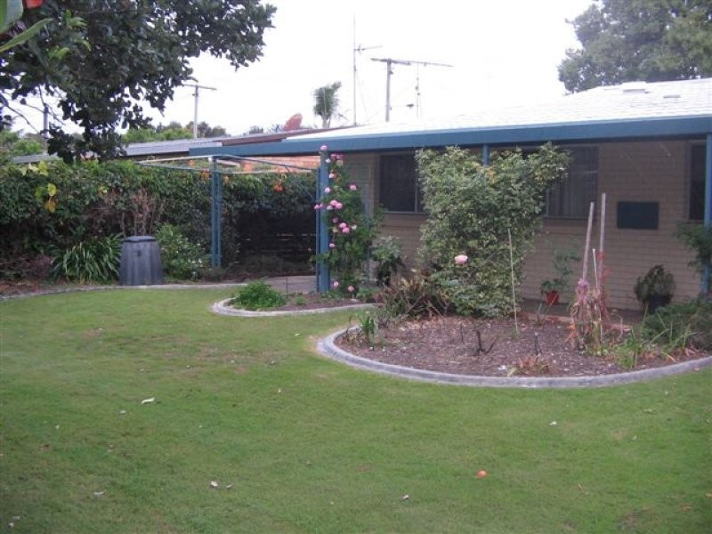 10 Lapoinya Crescent, Warana QLD 4575