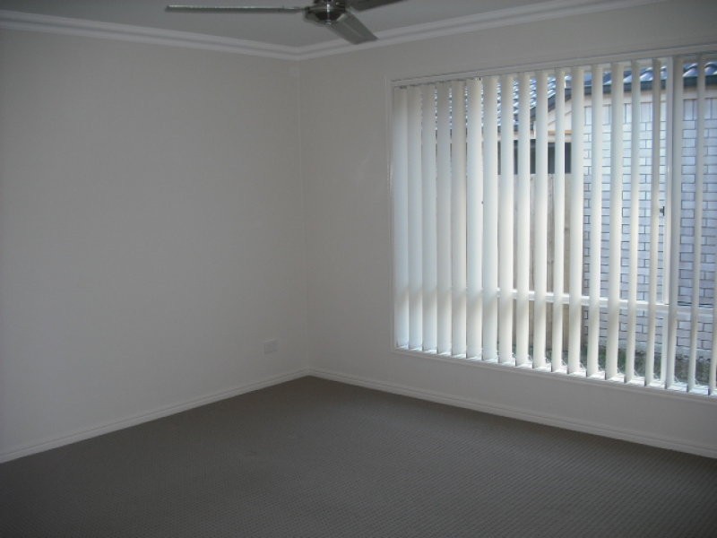 17 Cumberland Crescent, Meridan Plains QLD 4551