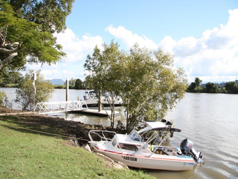 158 Riverside Drive, Tumbulgum NSW 2490