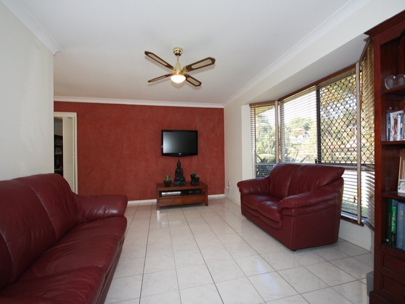 4 Kildare Drive, Banora Point NSW 2486