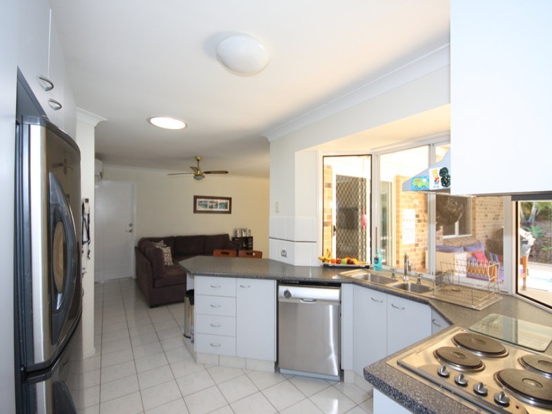 4 Kildare Drive, Banora Point NSW 2486