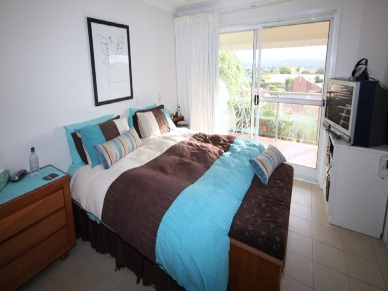 33 St Andrews Way, Banora Point NSW 2486