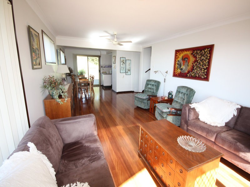 6 Pacific Drive, Banora Point NSW 2486