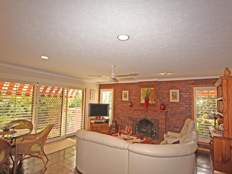 15 Coolabah Court, Banora Point NSW 2486