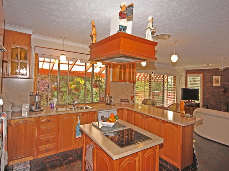 15 Coolabah Court, Banora Point NSW 2486