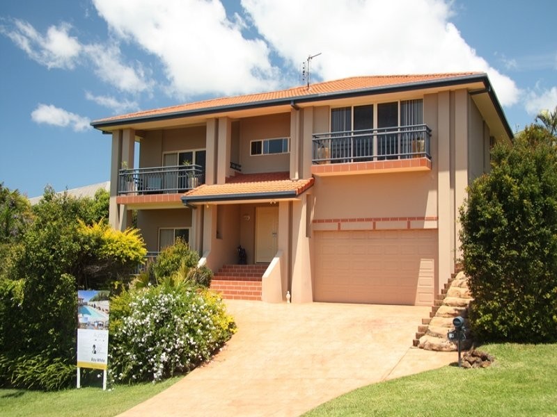 24 Tralee Drive, Banora Point NSW 2486