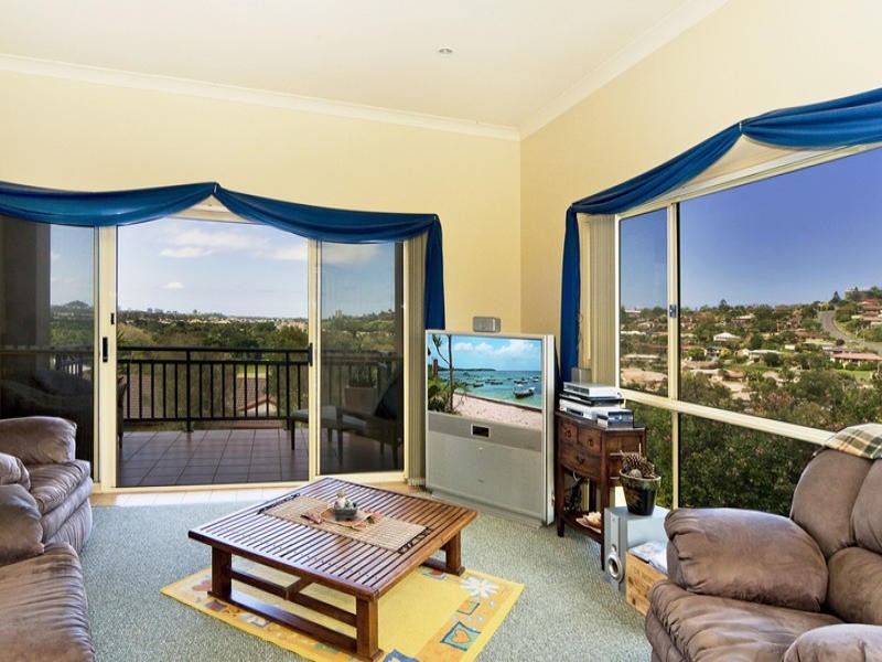 24 Tralee Drive, Banora Point NSW 2486