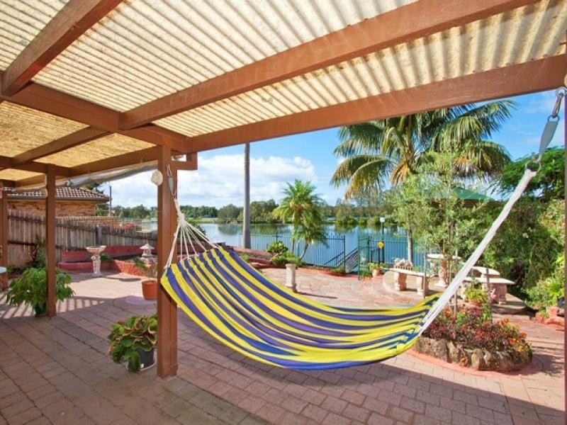 2 Commodore Court, Banora Point NSW 2486