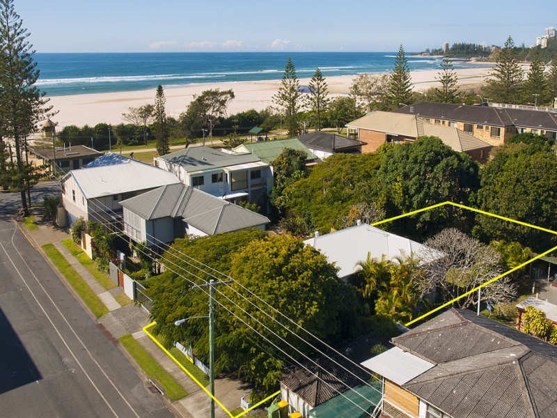 4 Lang Street, Bilinga QLD 4225