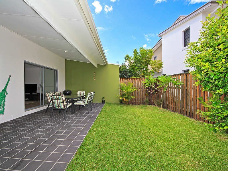 57 Venice Street, Burleigh Waters QLD 4220