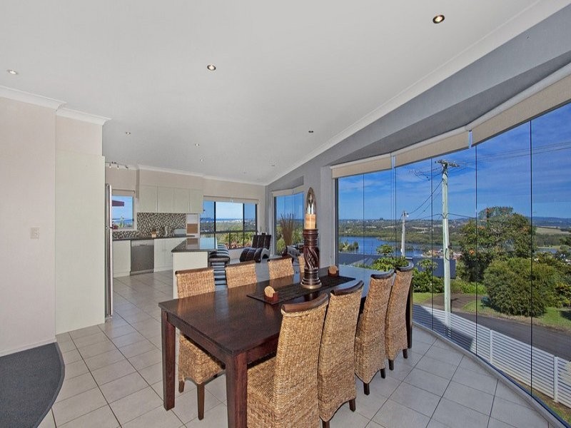 3 Blue Haze Crescent, Banora Point NSW 2486