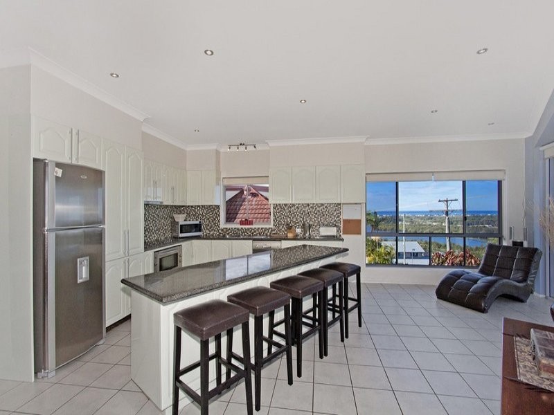 3 Blue Haze Crescent, Banora Point NSW 2486