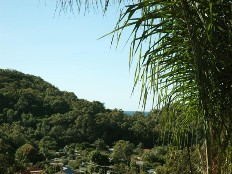 148 Ocean Parade, Burleigh Heads QLD 4220