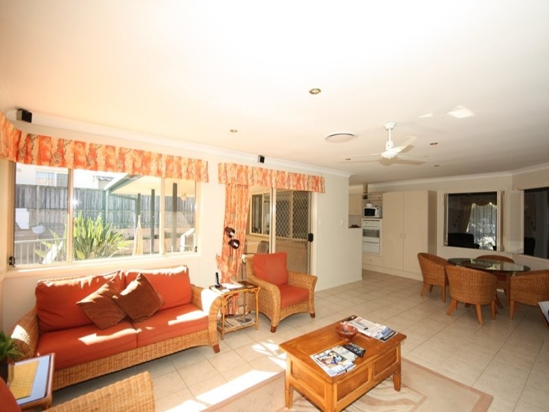 34 Champagne Drive, Tweed Heads South NSW 2486