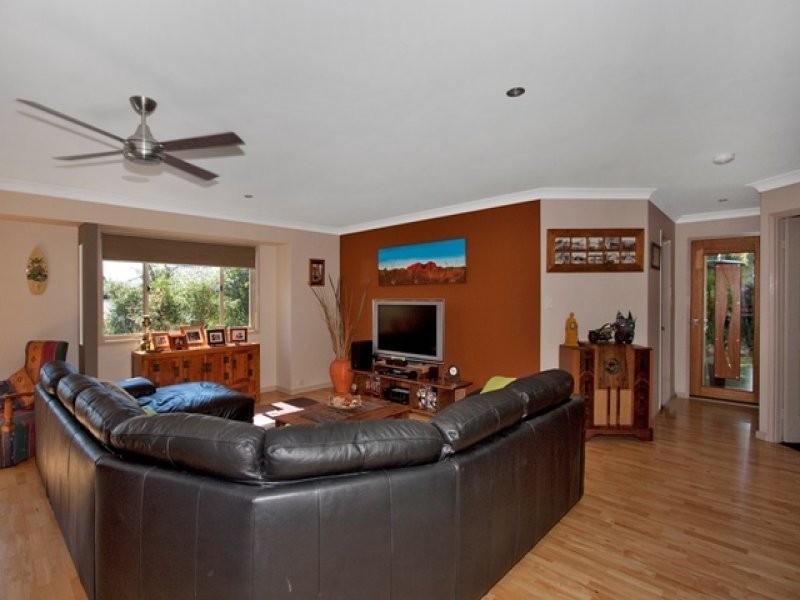 43 Henry Lawson Dr, Terranora NSW 2486