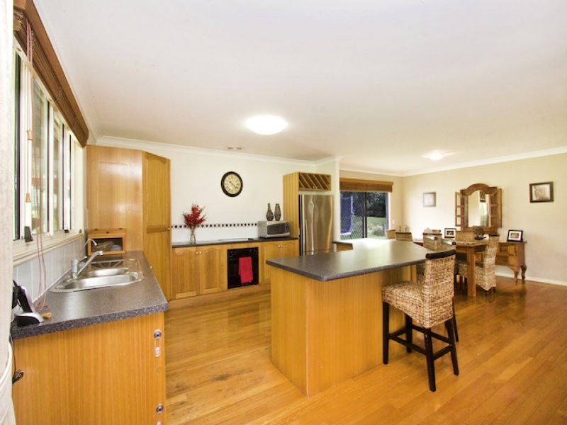 14 Pine Tree Place, Piggabeen NSW 2486