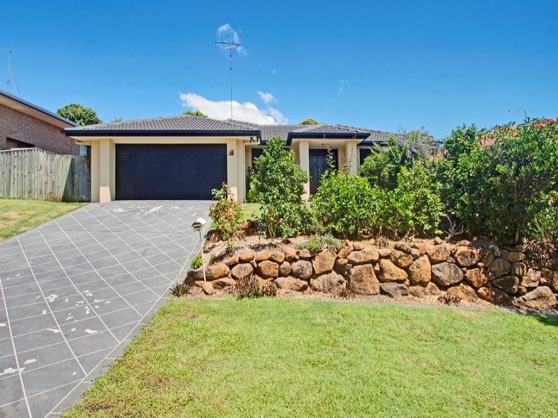 16 Grassmere Court, Banora Point NSW 2486