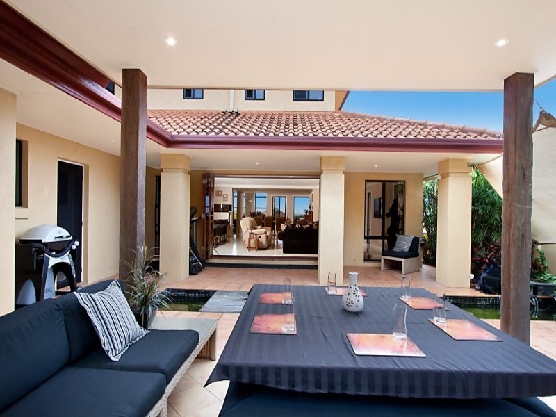 62 Lochlomond Drive, Banora Point NSW 2486