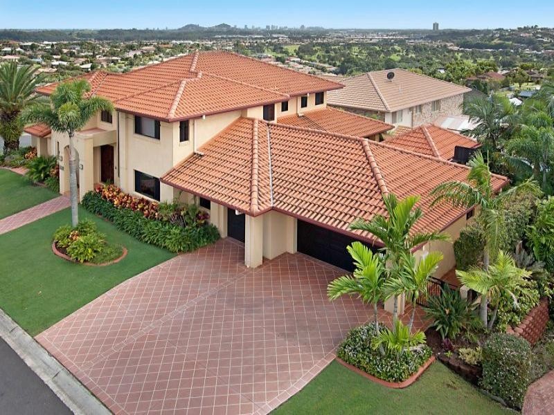 62 Lochlomond Drive, Banora Point NSW 2486