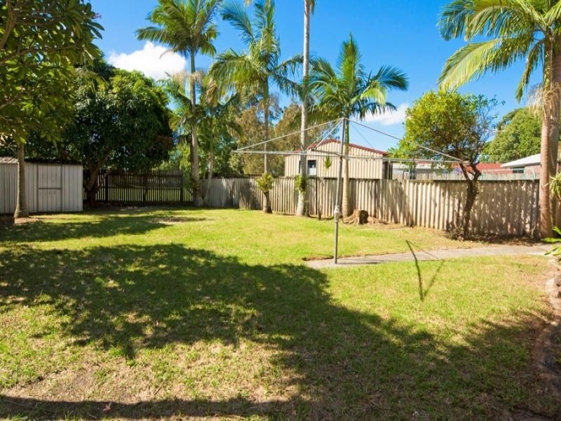 26 St Kilda Crescent, Tweed Heads West NSW 2485