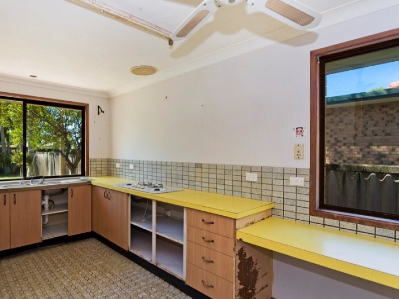 26 St Kilda Crescent, Tweed Heads West NSW 2485