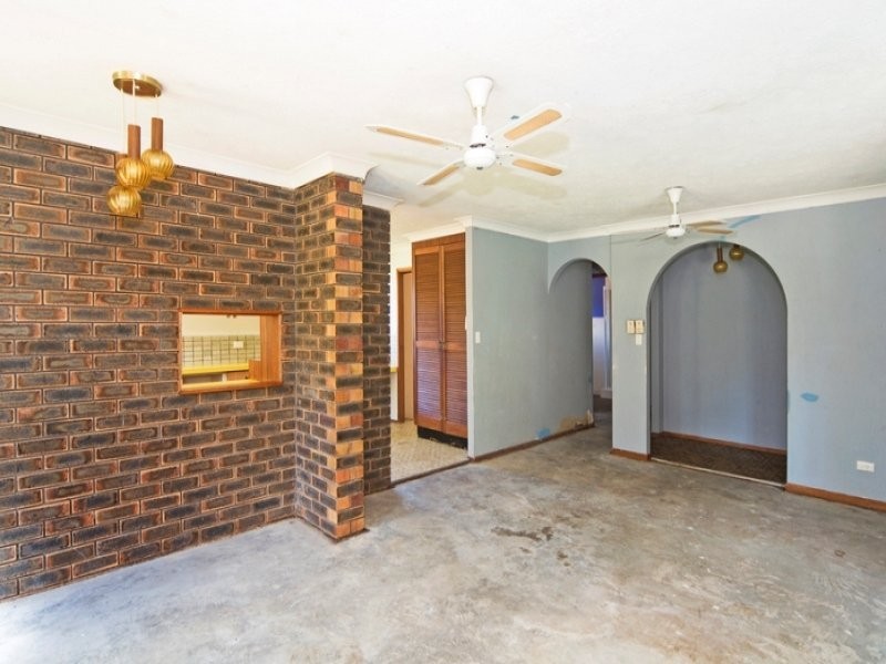 26 St Kilda Crescent, Tweed Heads West NSW 2485