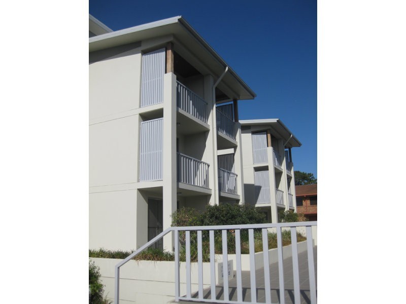 Units in 7 “Sea Spray” Lloyd Street, Tweed Heads South NSW 2486