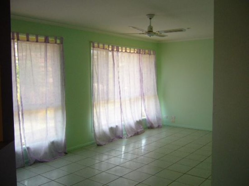 36 Glen Ayr Drive, Banora Point NSW 2486