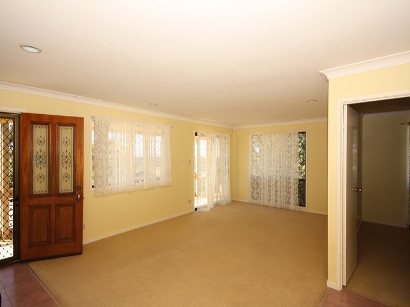 11 Hillcrest Ave, Tweed Heads South NSW 2486