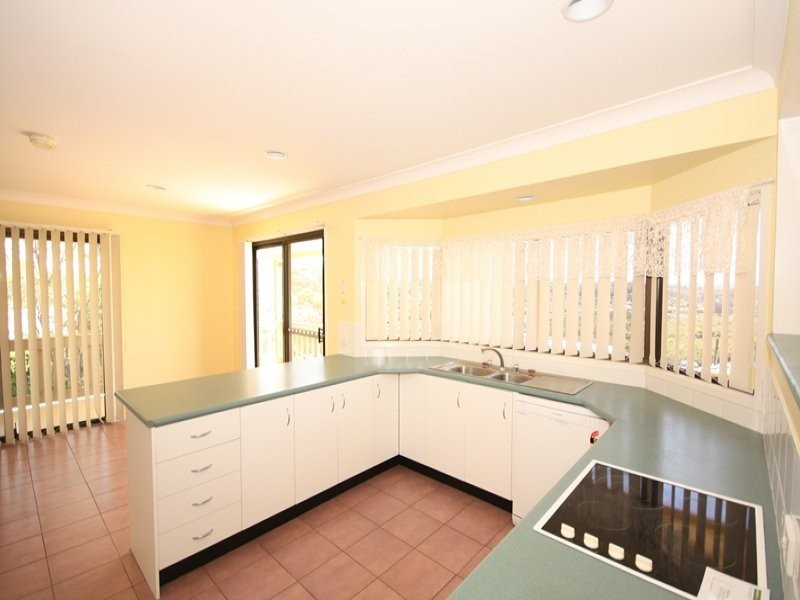 11 Hillcrest Ave, Tweed Heads South NSW 2486