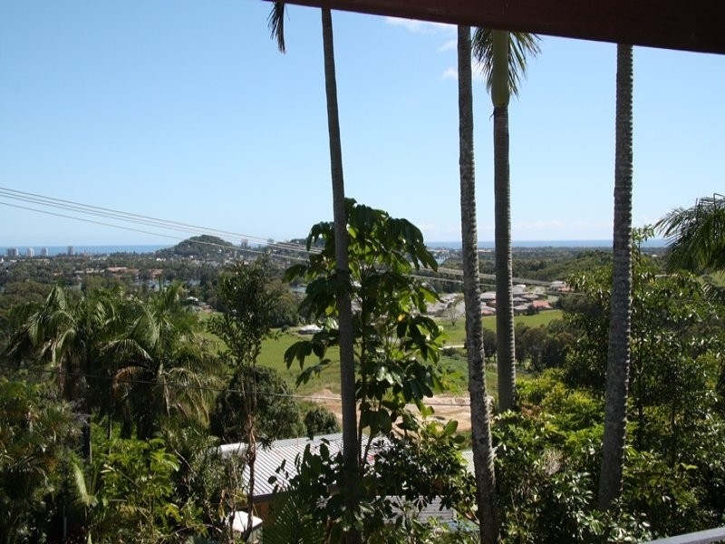 9 Ocean Avenue, Tweed Heads South NSW 2486