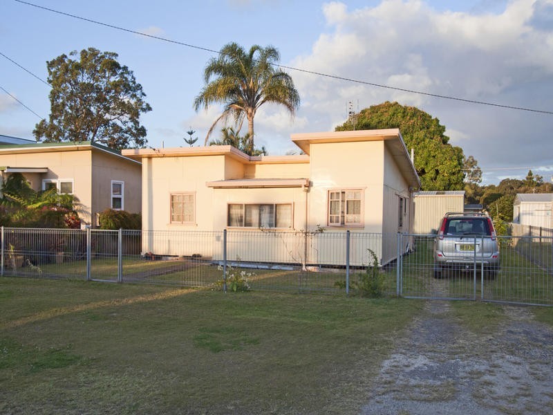 12 Floral Avenue, Tweed Heads South NSW 2486