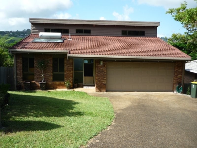 2 Elm Place, Banora Point NSW 2486