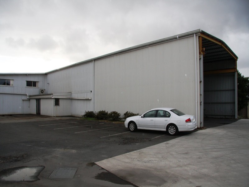 21 Traders Way, Currumbin QLD 4223