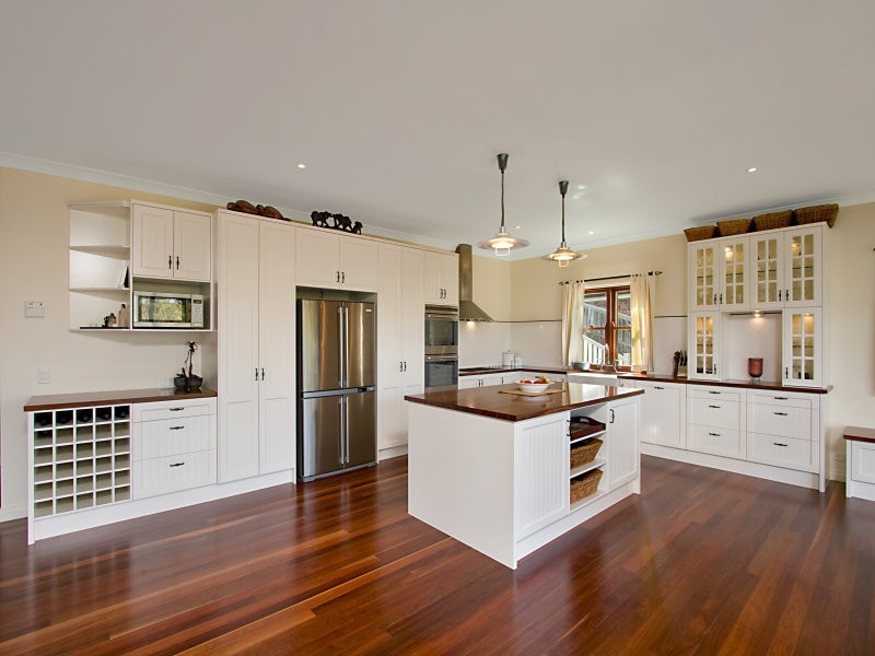4 Nyoka Court, Elanora QLD 4221