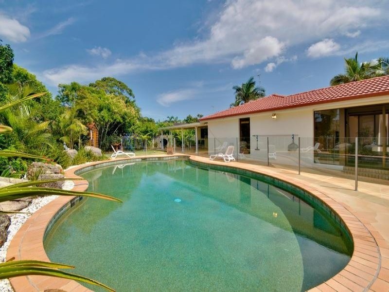 3 Tirau Place, Broadbeach Waters QLD 4218