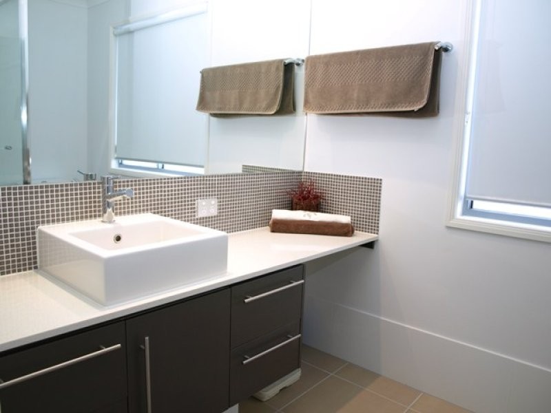 10 Valencia Boulevard, Burleigh Waters QLD 4220
