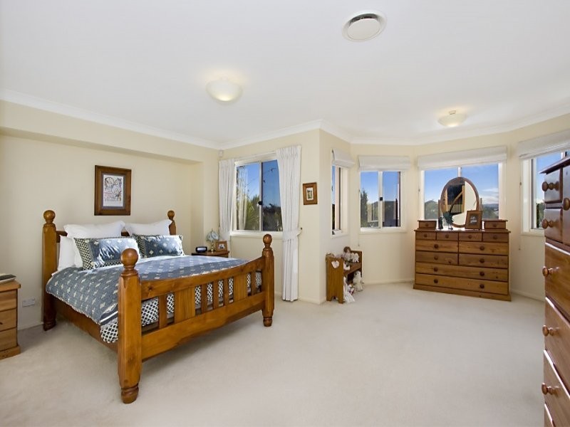 93 Dunlin Drive, Burleigh Waters QLD 4220