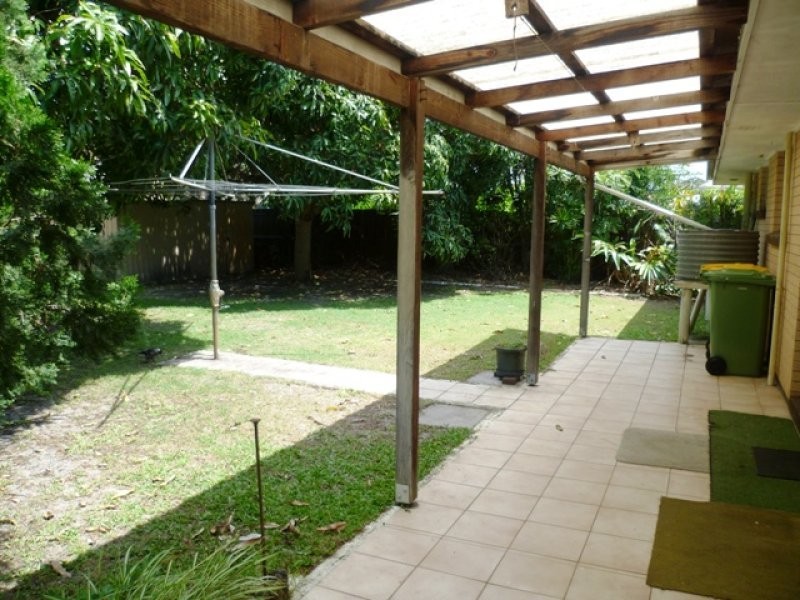 40 Denawen Street, Palm Beach QLD 4221