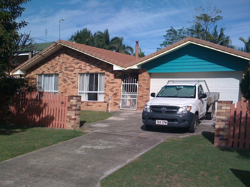 10 Bradley Avenue, Miami QLD 4220