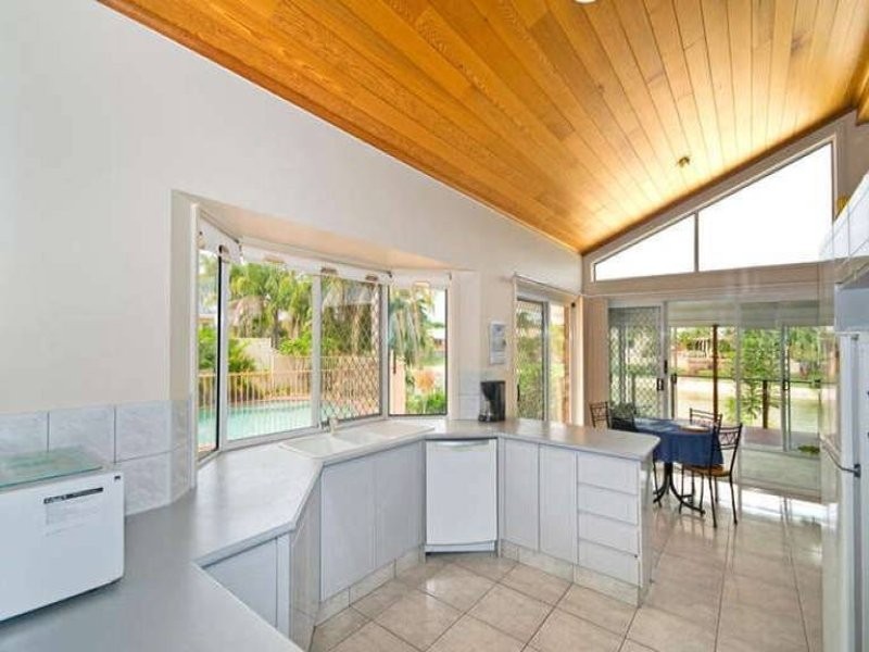 49 Pintail Crescent, Burleigh Waters QLD 4220