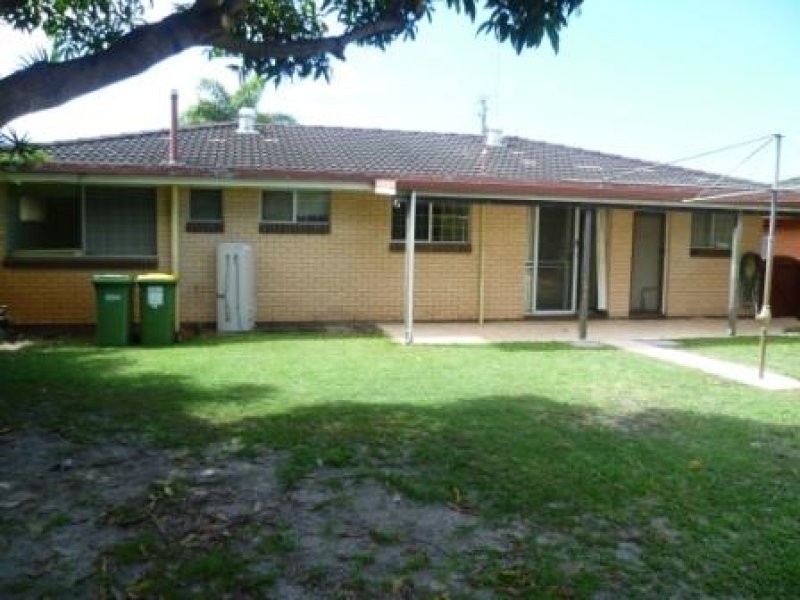 40 Denawen Street, Palm Beach QLD 4221