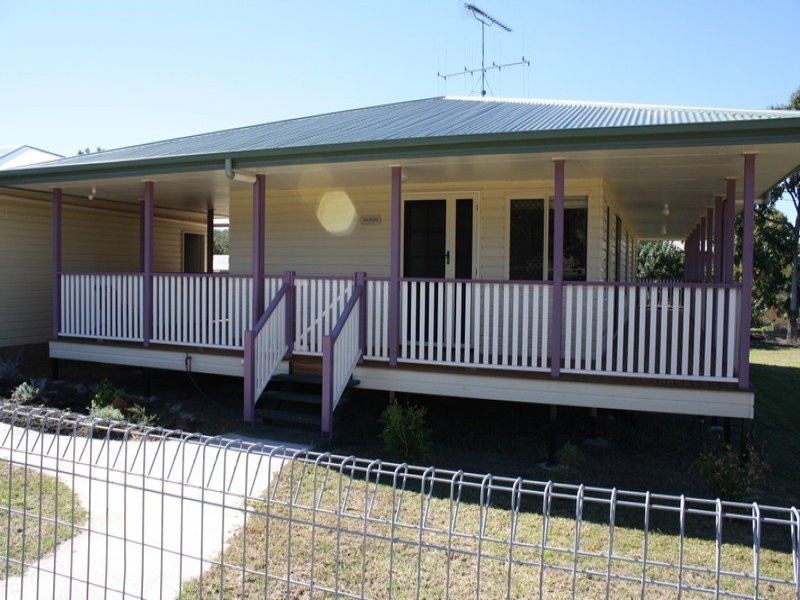 13 Golden Spur Street, Eidsvold QLD 4627