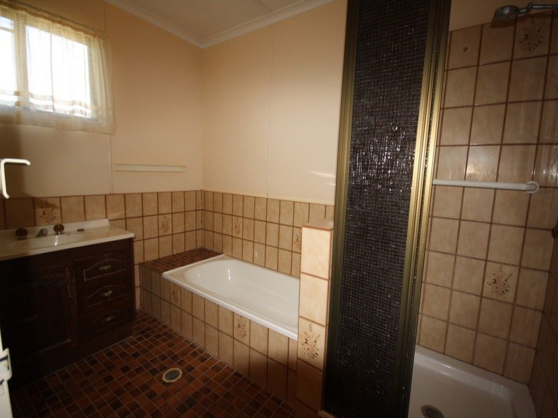 1 Diana Street, Mundubbera QLD 4626