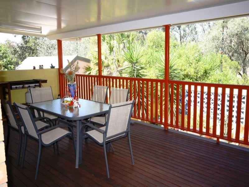 69 Burnett Street, Mundubbera QLD 4626